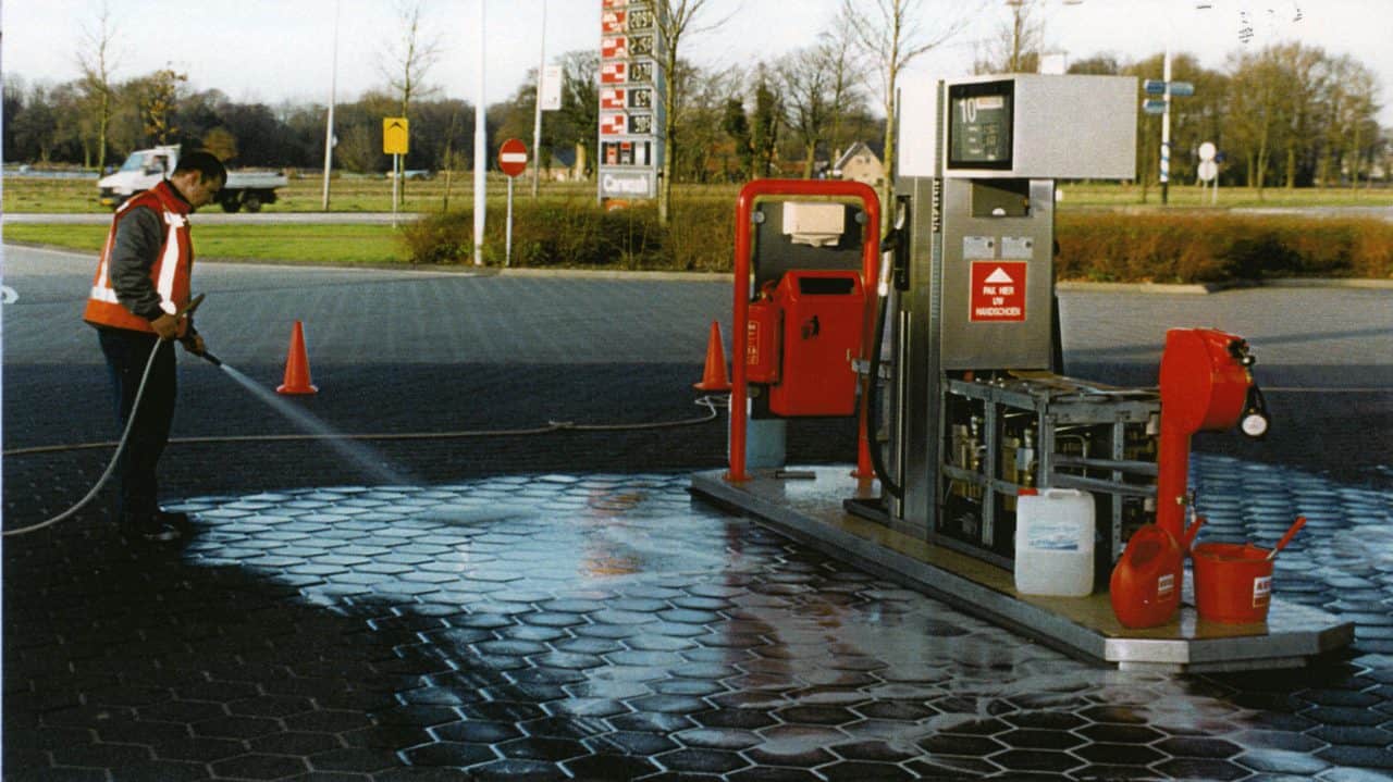 Akaryakıt İstasyon Temizliği